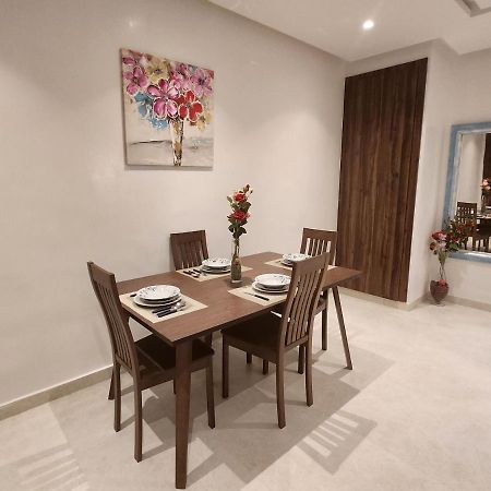 Modern Luxury Retreat: 2-Bedroom Apartment In The Heart Of Marrakech Marrakesh Eksteriør billede