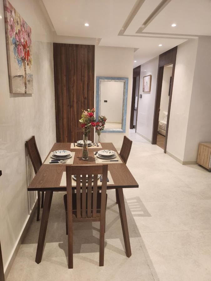 Modern Luxury Retreat: 2-Bedroom Apartment In The Heart Of Marrakech Marrakesh Eksteriør billede