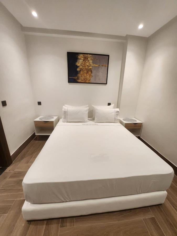 Modern Luxury Retreat: 2-Bedroom Apartment In The Heart Of Marrakech Marrakesh Eksteriør billede